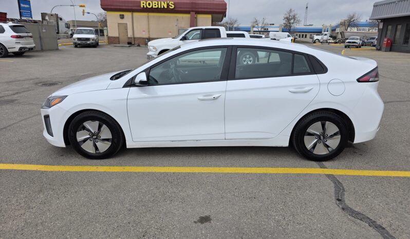 
								2021 Hyundai Ioniq Hybrid Car full									