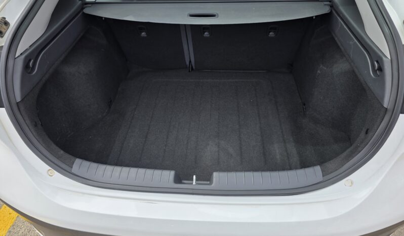 
								2021 Hyundai Ioniq Hybrid Car full									