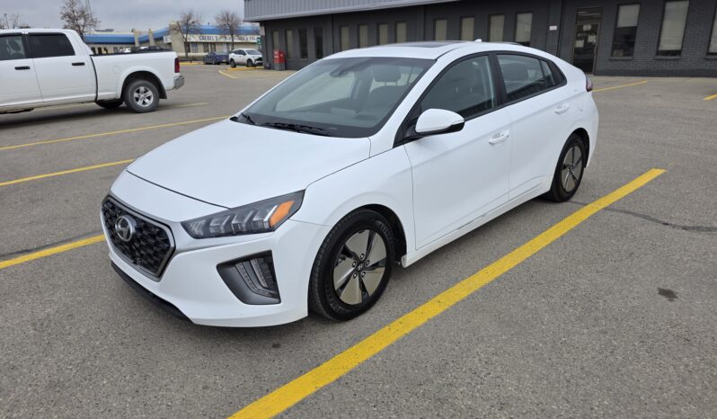 
								2021 Hyundai Ioniq Hybrid Car full									