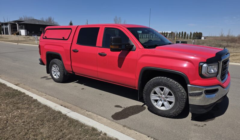 
								2018 GMC Sierra 1500 LT Crew Cab Short Bed 4WD Truck full									