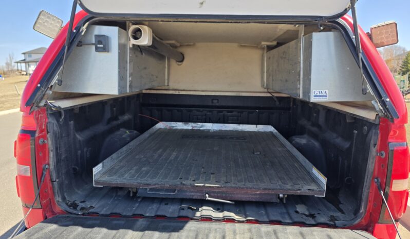 
								2018 GMC Sierra 1500 LT Crew Cab Short Bed 4WD Truck full									
