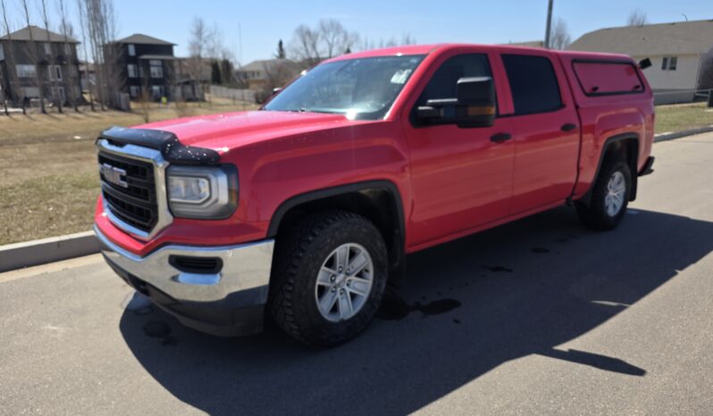 
								2018 GMC Sierra 1500 LT Crew Cab Short Bed 4WD Truck full									