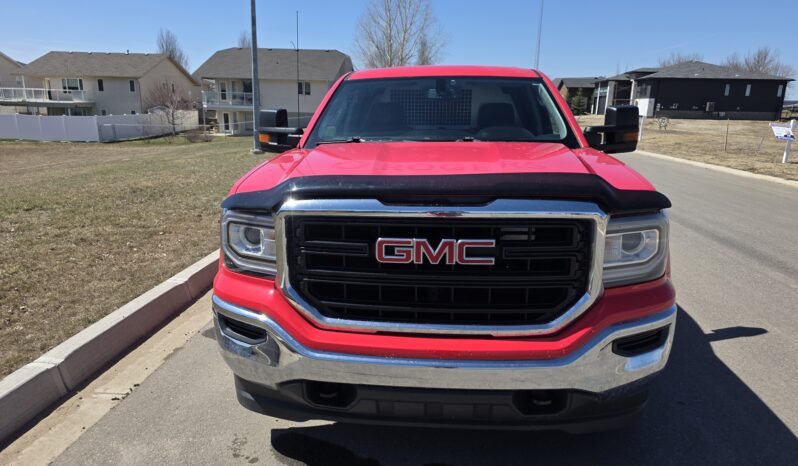 
								2018 GMC Sierra 1500 LT Crew Cab Short Bed 4WD Truck full									